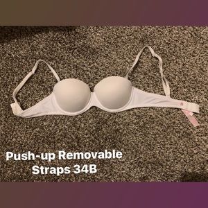 Push-up convertible strapless bra